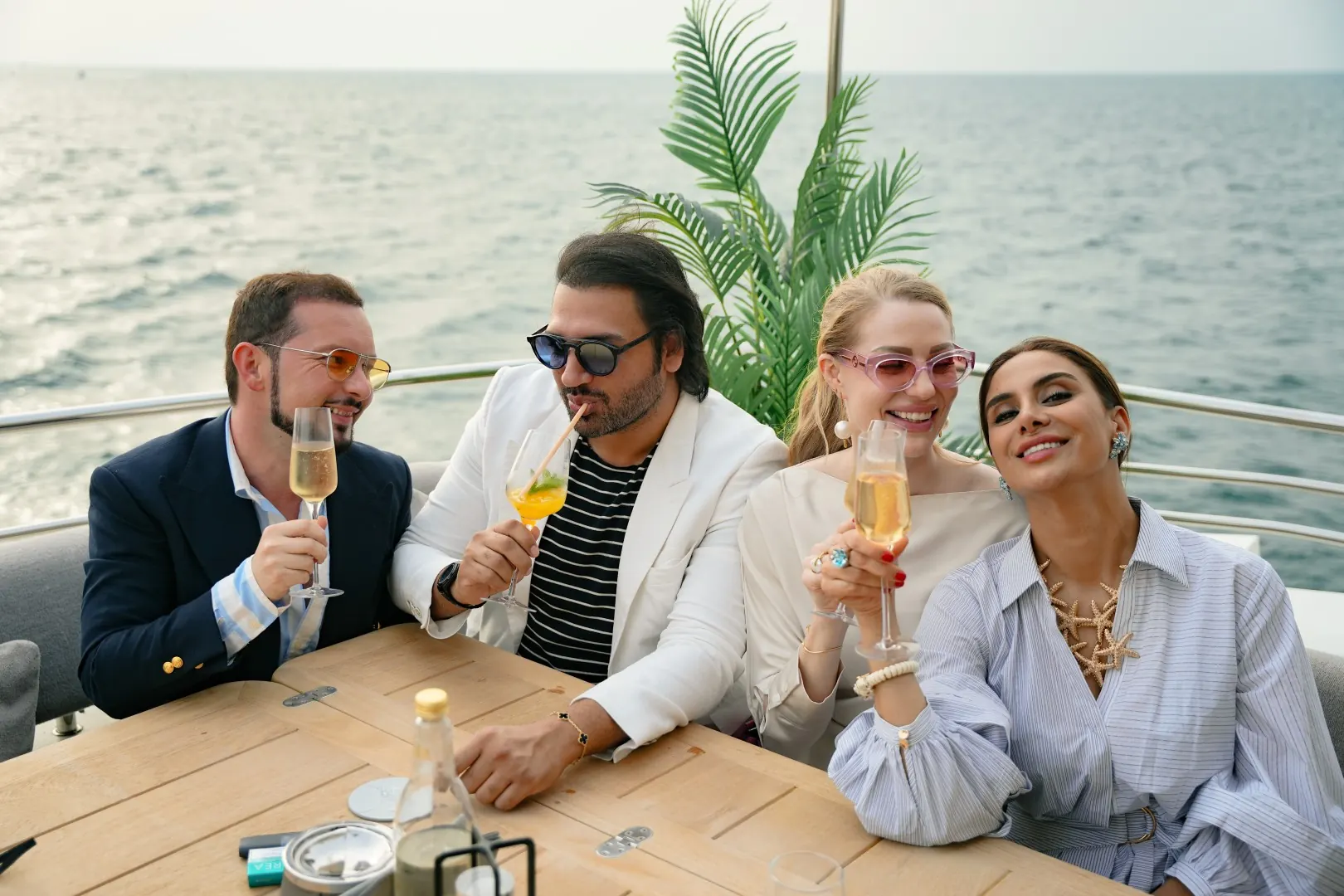 Champagne table