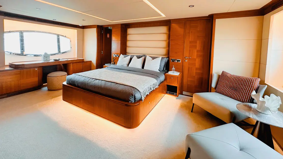 Icon 110ft superyacht, Dubai