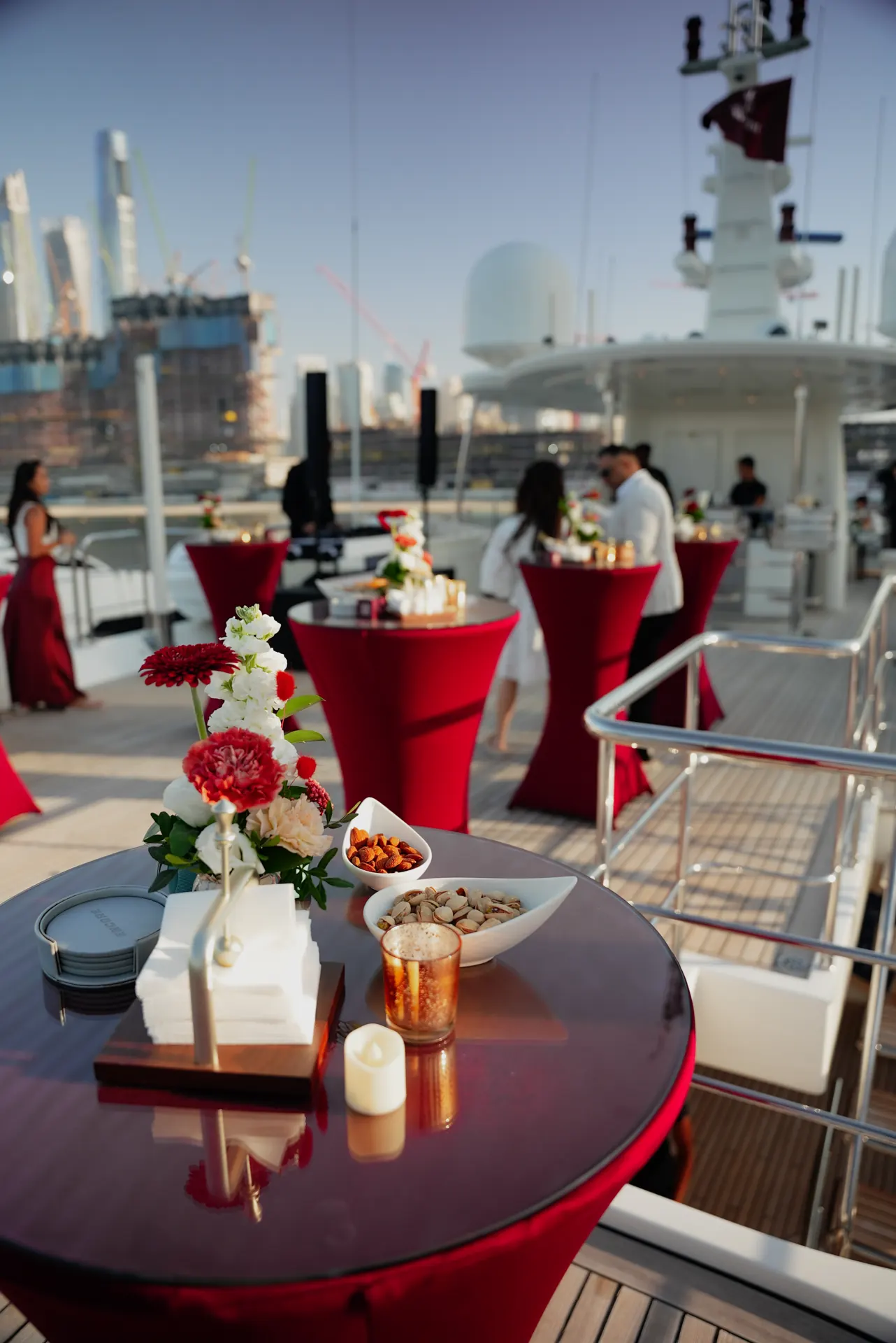 Sundown cocktail table