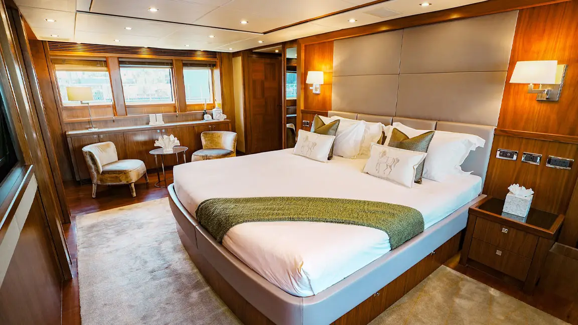 Encore 131ft Sunseeker superyacht, Dubai